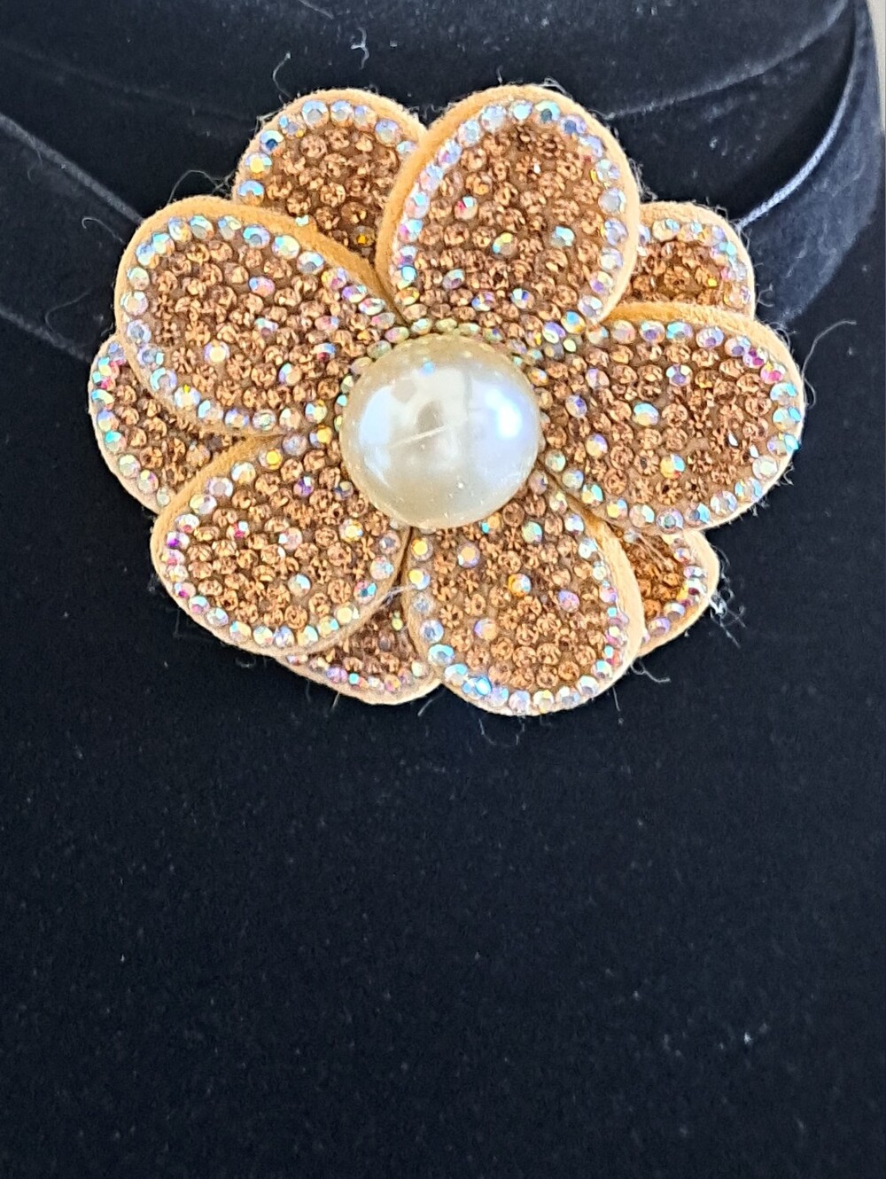 Gold Floral Pearl Center Pendant Choker Necklace - Women Jewelry